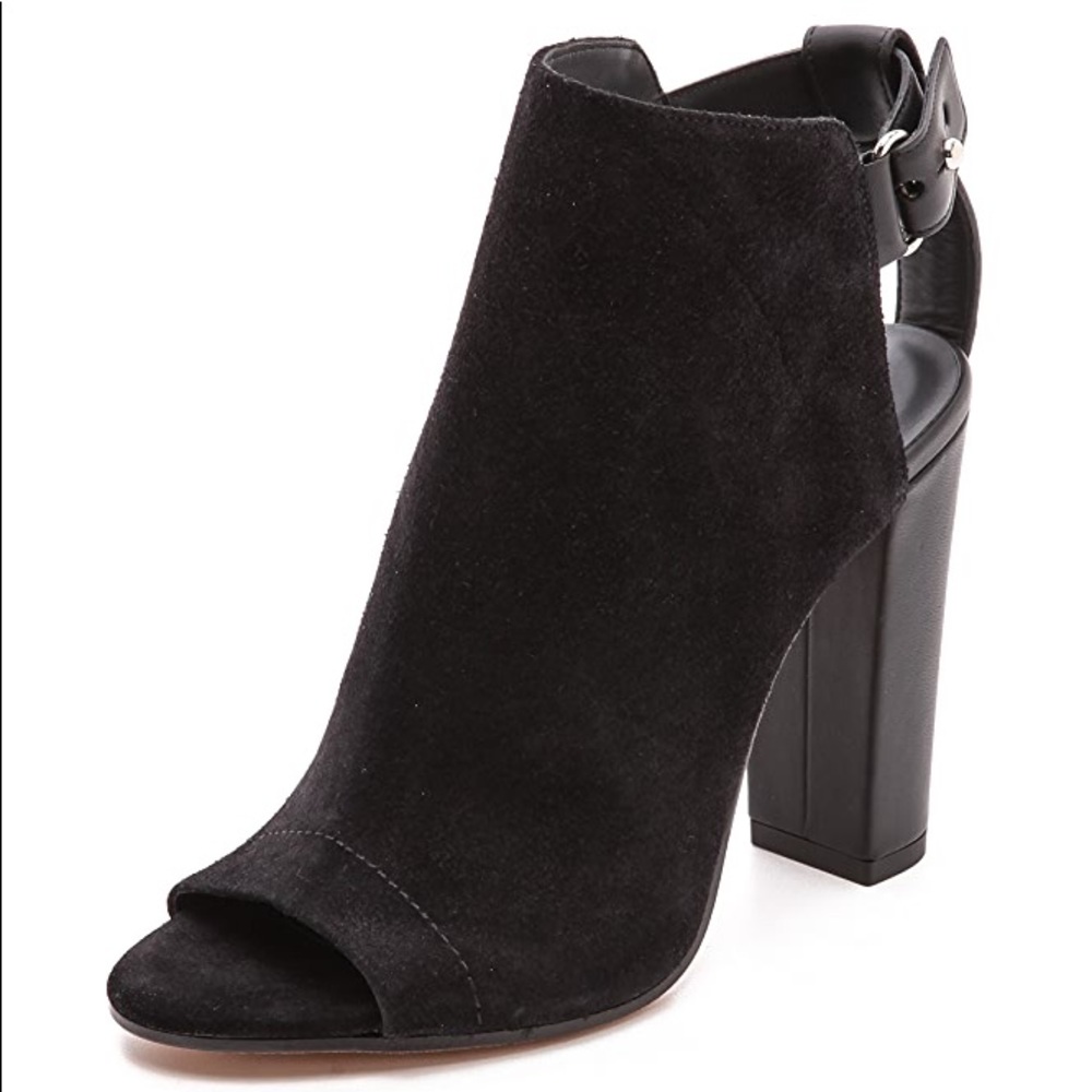 VINCE “ADDISON “ suede ankle booties size 7 US .